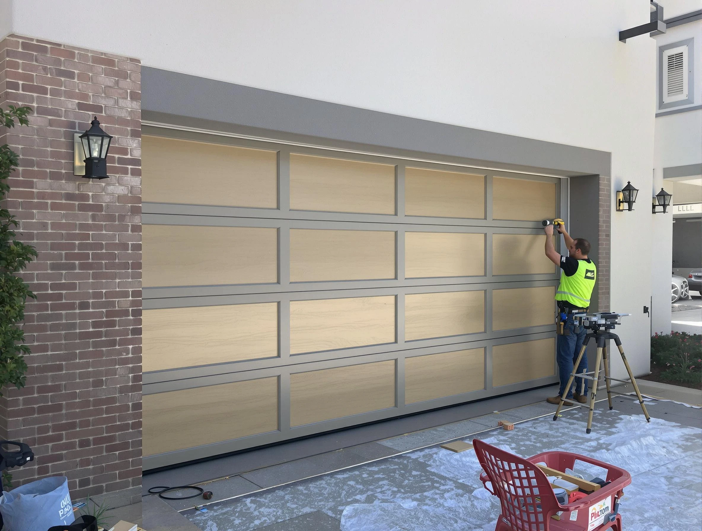Garage door replacement service by Pinson Garage Door Repair in Pinson